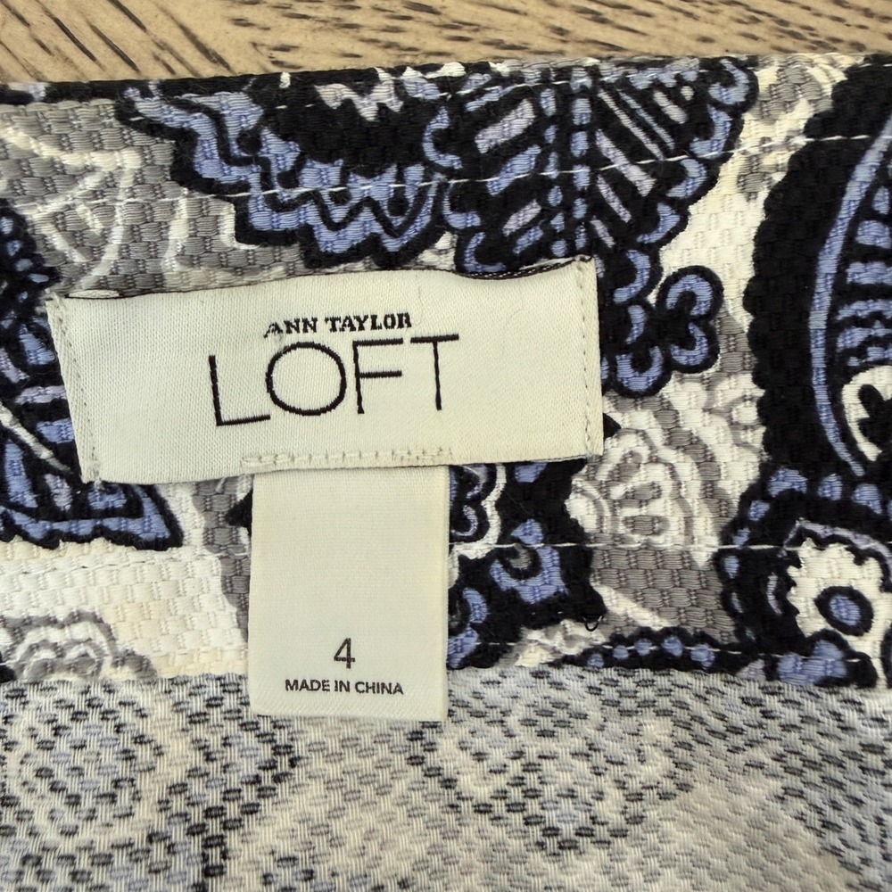 Ann Taylor LOFT Blue Black Floral Mandala Jacquard Mini Skirt Size 4 217206 - Picture 7 of 8